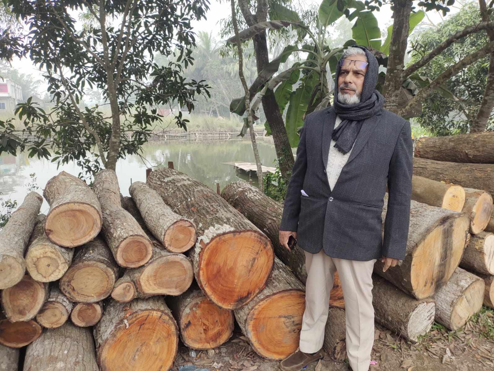 শরীয়তপুরে গাছ চুরির মামলা করায় বাদীকে প্রান নাশের হুমকি